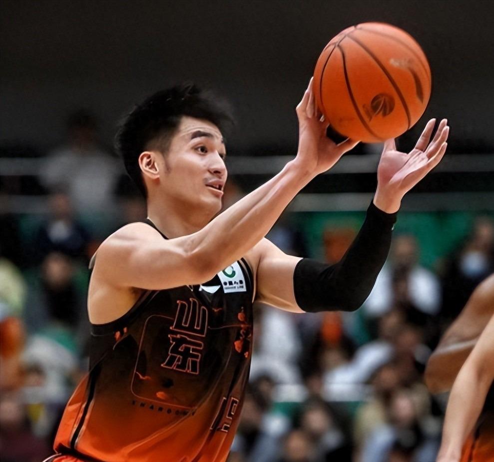 炸了！！福克斯真去参加尼克斯庆功宴，不如直接底薪加盟吧......